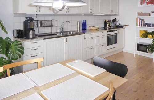 Gnesta House | Beautiful cottage in a rural location and with a view of Lake Sillen.