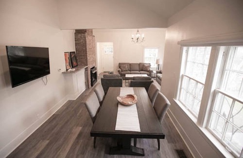 Edgehill Cottage | Beautiful cottage on Music Row
