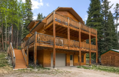 Breckenridge Cabin | Beautiful cottage so close to Breck