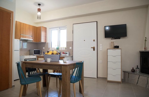 Nea Tirintha House | Beautiful Country Style Home near Nafplio