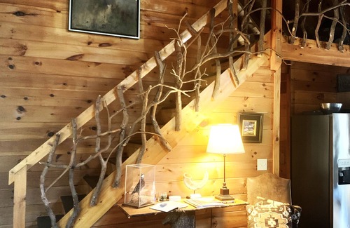 Helen House | Beautiful Cozy Cabin Nestled in the Sautee Valley