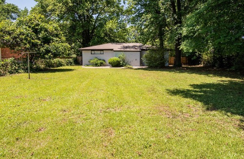 College Park House | Beautiful Cozy Home away Home 5 min From Airport/Downtown Atlanta