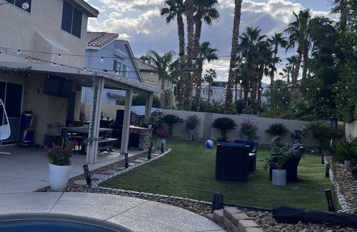 Las Vegas House | Beautiful Cozy home with 5 bdr and 3 baths. Great for families, entertainment.