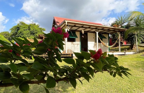 Point d'Or Cottage | Beautiful Creole hut with tropical garden