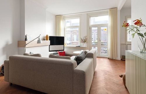 Da Costabuurt Apartment | Beautiful decorated large apartment in a nice neighbourhood in the hearth of Amsterdam.