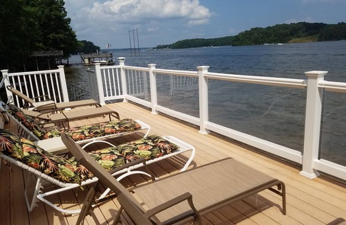 Macon House | Beautiful deep water view! Pets ok, linens/towels included