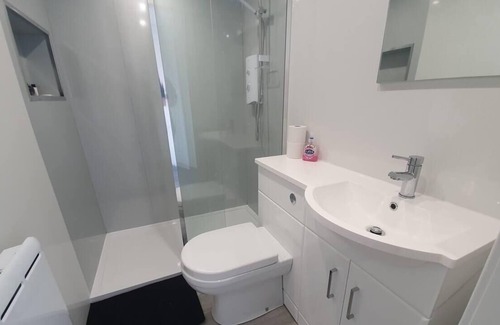 Kirkmichael Apartment | Beautiful detached king-sized bed Ayrshire