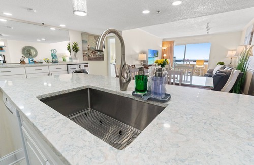 North Myrtle Beach Condo | Beautiful Direct OceanFront Updated Condo Heated Indoor Pool, HotTub