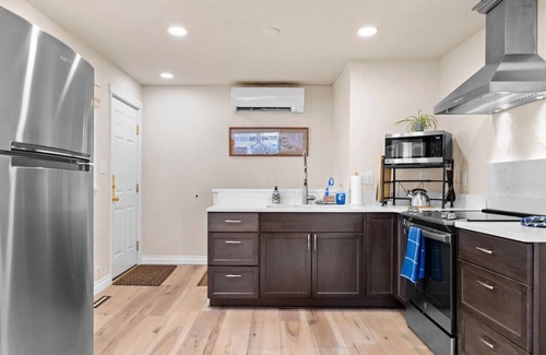 Kalispell House | Beautiful Downtown Studio* Steps to Dining, Shopping