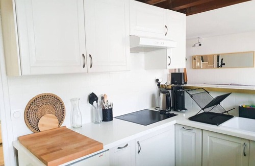 Suresnes Apartment | Beautiful duplex-15 min Paris/La Défense/Champs Elysées