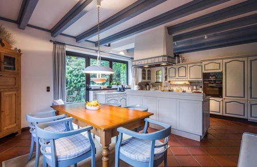 Hoisdorf House | Beautiful Duplex Apartment @ Little Paradise, 25 min to Hamburg City Center