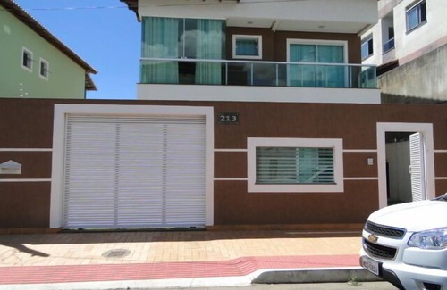 Praia do Morro House | Beautiful duplex house on morro beach just 600 meters from the beach! wifi and oi tv.
