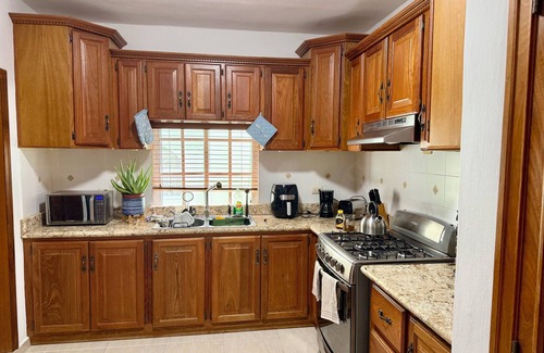 El Cortecito Condo | Beautiful, Elegant and Renovated Beach-Style Condo. Internet, wifi, near beach.