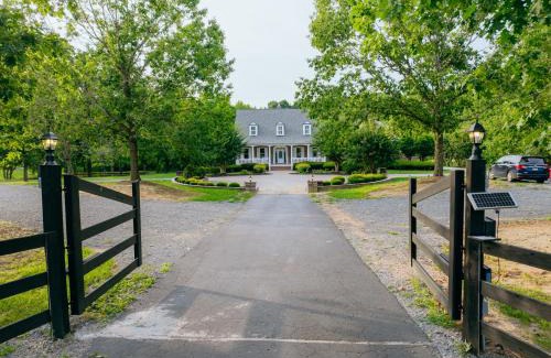 McCain House | Beautiful Estate in 19 acres of land in Apex