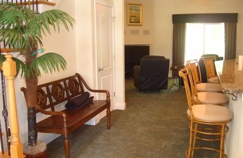 Concord House | Beautiful Executive Home, Concord, Sleeps 6
