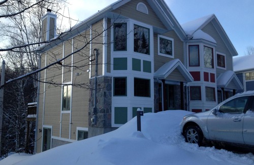 Mont-Tremblant Ski Chalet | Beautiful Family And Pet-Friendly Cottage In Pinoteau Village, Mont-tremblant.