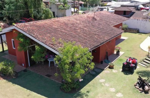 Portao House | Beautiful family home in Atibaia with trampoline and 300mb internet connection