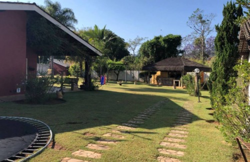 Portao House | Beautiful family home in Atibaia with trampoline and 300mb internet connection