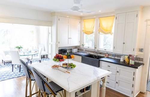 North Central House | Beautiful Family Home near Rose Bowl, Dodger Stadium & Downtown Los Angeles.