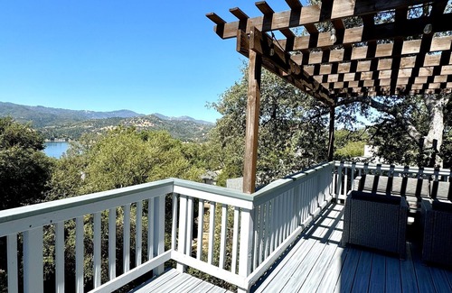 Oak Shores House | Beautiful Family Lodge with room for everyone
