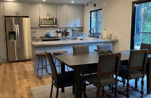 Blue Jay Cabin | Beautiful family cabin w/forest views. Walk to Blue Jay, 2 miles to the Village