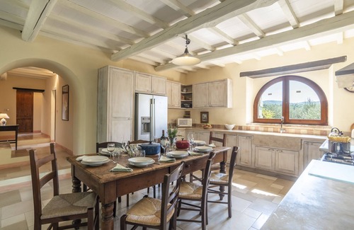 Lisciano Niccone Villa | Beautiful farmhouse + pool, a glorious setting in hills behind Lake Trasimeno
