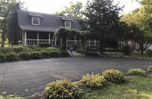 Somerset House | Beautiful Farmhouse Style Country Home with Indoor Pool!
