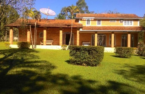 Alambari House | Beautiful farmhouse in a quiet country town of SP