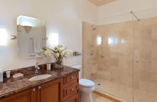 Mount Brevitor Villa | Beautiful Five Bedroom Ocean Front Villa