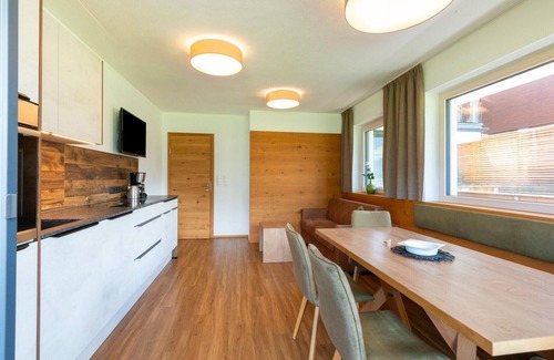 Helfenstein Apartment | Beautiful flat in Hart with fitness room