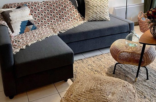Arradon Apartment | Beautiful flat with terrace in Arradon