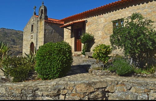 Castelo Novo House | Beautiful flowered granite walkways in the heart of this historic castle village