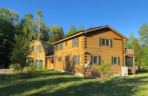 Becket House | Beautiful four season lakeside log home close to all Berkshires attractions.