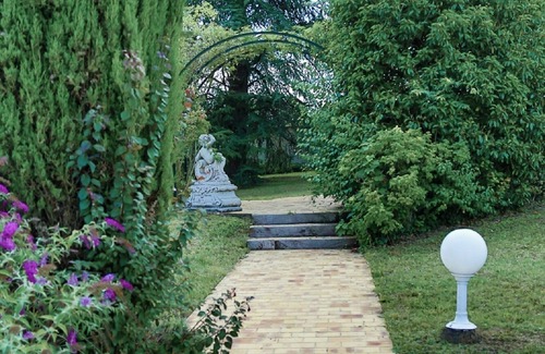 Condat-sur-Trincou House | Beautiful charming house with shaded park and swimming pool near Brantome