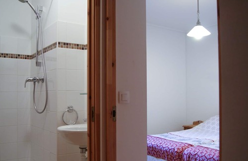 La Roche Apartment | Beautiful spacious apartment, sleeping 8 in beds, free wifi and stunning views
