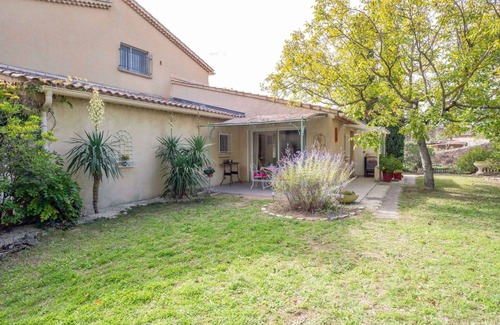 Montsegur-sur-Lauzon House | Beautiful private villa for 3 guests with WIFI, A/C, TV, terrace and parking