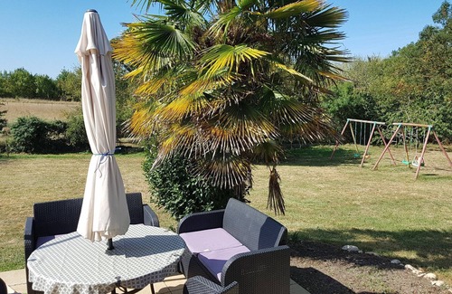 Saint-Denis-du-Payre Villa | Beautiful Villa with heated pool - just 10 minutes from the sea!
