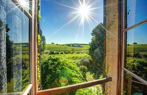 Caplong Villa | Beautiful Stone Farmhouse, Private Pool, Idyllic Setting Amongst Vineyards near Sainte-Foy-la-Grande