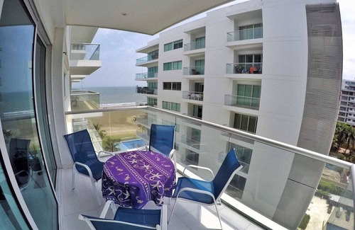 La Boquilla Apartment | Beautiful + fully equipped 2 bedroom apt. Pool +beach view!