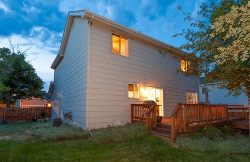 Fort Collins House | Beautiful fully furnished 4 bd with large deck, granite and yard with dog door