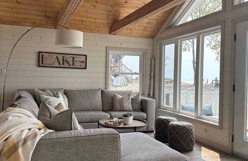 Long Point Cottage | Beautiful FULLY Renovated Beach House