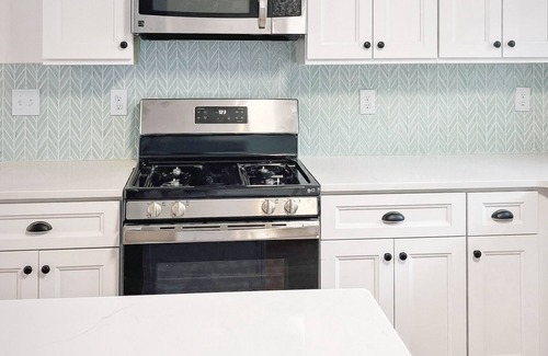 West Belmar House | Beautiful fully-renovated house in Wall, close to Belmar and Spring Lake beach!