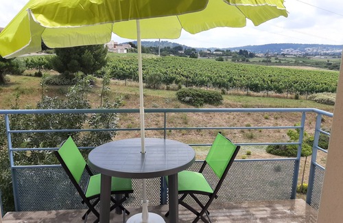 Berriac Apartment | Beautiful furnished and equipped apartment 5 minutes from Carcassonne