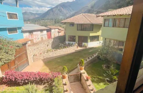 Urubamba House | Beautiful furnished holiday house with Jacuzzi, great discounts for long stays