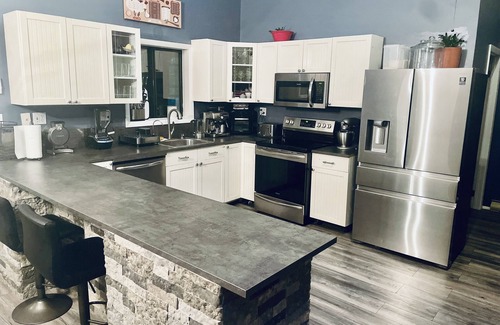 Hamlin House | BEAUTIFUL GATED HIDEOUT HOME! 4 KAYAKS +Mini Ping Pong , beach chairs ππβοΈβοΈ