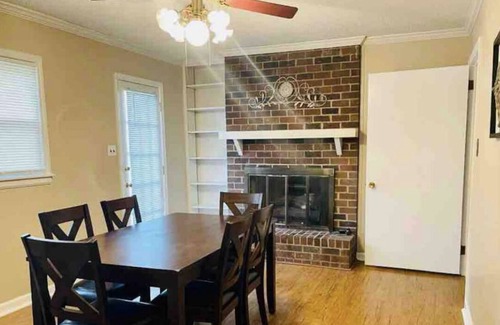 Burlington House | Beautiful Getaway in Burlington
