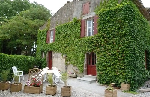 Douzens House | Beautiful gite with pool in ancient wine domaine