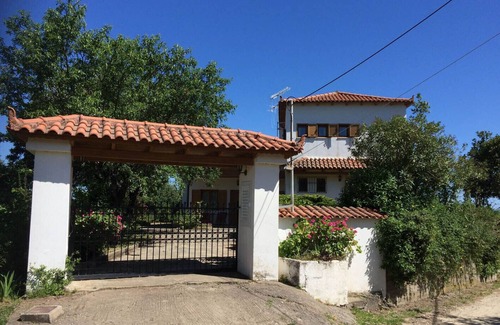 Vlachokerasia Villa | Beautiful Greek Villa - 5 minutes from the beach!