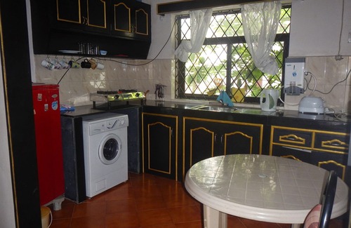 Benaulim Apartment | Beautiful Ground Floor Apt, Very close to beach, 2 Bedrooms + Sofabed, 2 Bathrooms