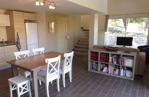 Saint-Jacques Villa | Beautiful guest house 60 M², 3*, in a quiet place with trees, closed property
